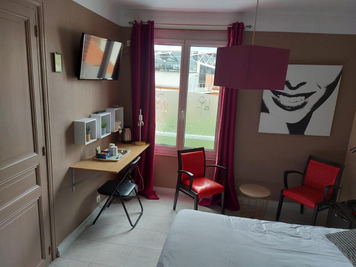 Hotel De La Paix Albert Ngoại thất bức ảnh